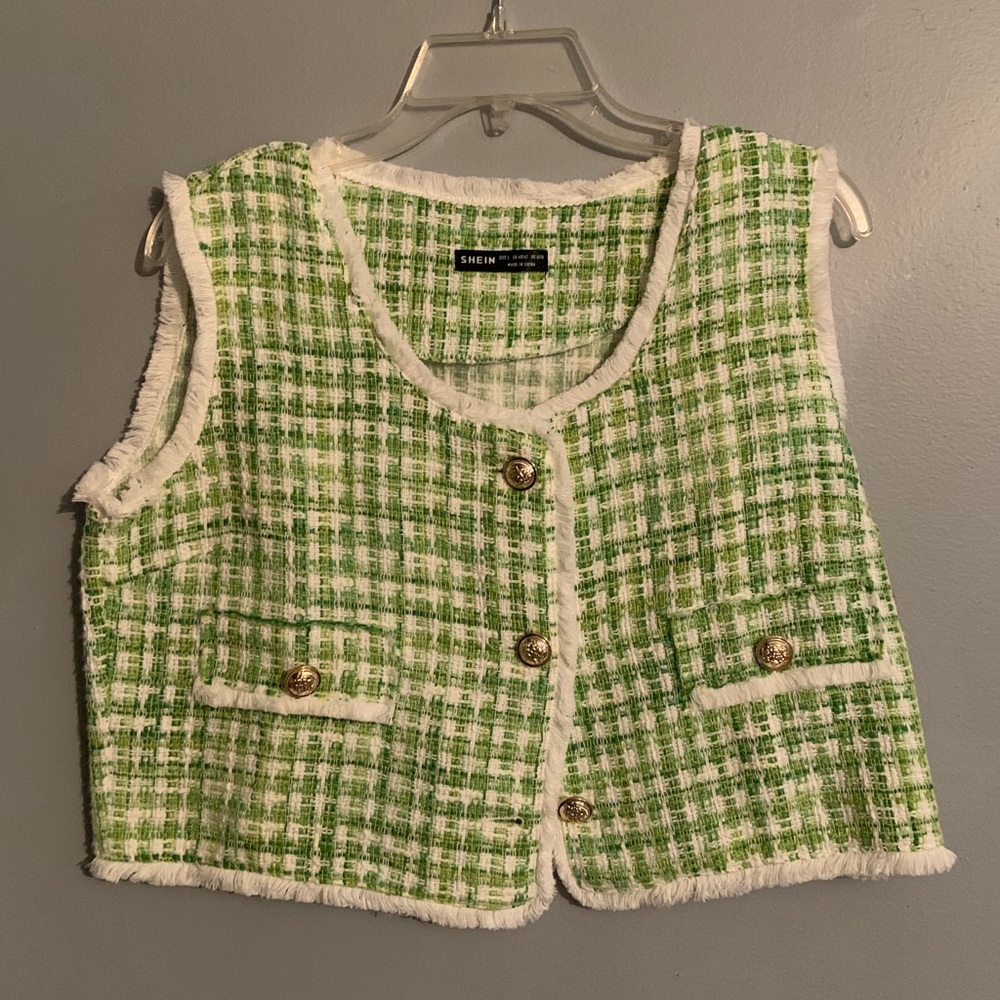Tweed top
